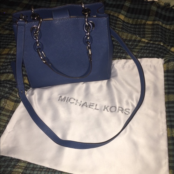 MICHEAL KORS PURSE (BLUE) - Picture 5 of 5